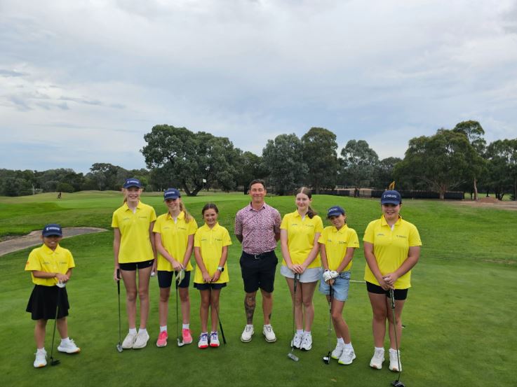 Junior Girls Scholars swing into action at Yarrambat Park